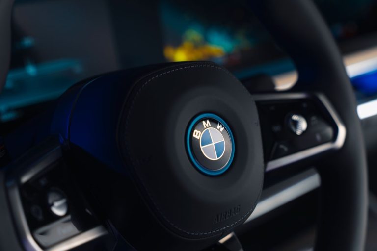 setir-bmw-i7