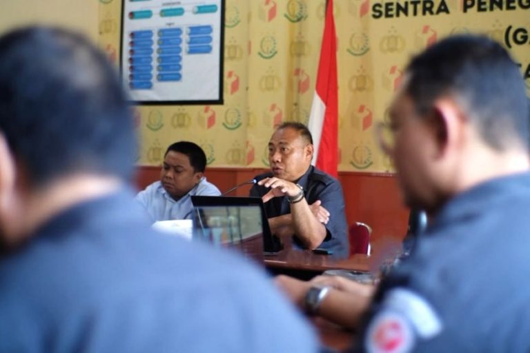 dok-bawaslu-sulsel-andarias-duma1