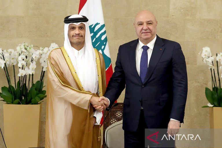 AA-20261016-42776383-42776377-QATARS_PRIME_MINISTER_AND_FOREIGN_MINISTER_MOHAMMED_BIN_ABDULRAHMAN_AL_THANI_IN_BEIRUT