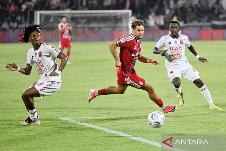 bali-united-kalahkan-persijap-101026-nhw-1