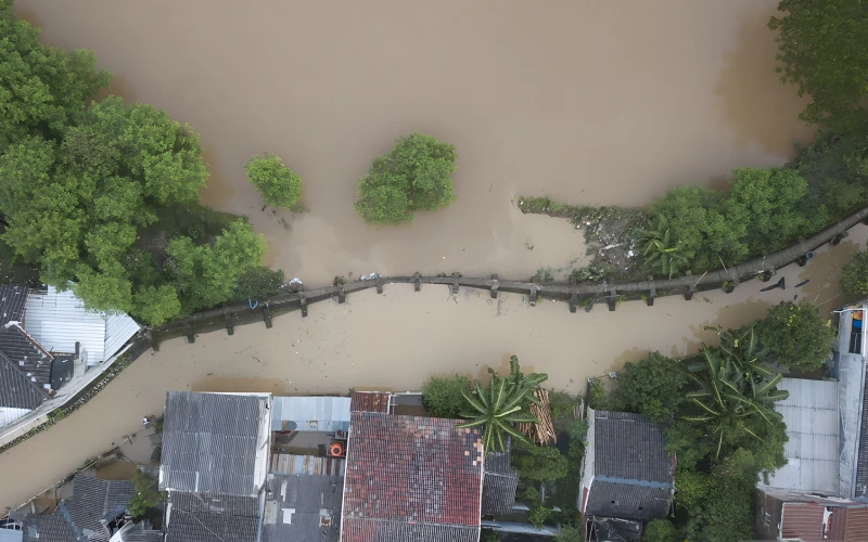 Curah Hujan Tinggi dan Luapan Sungai