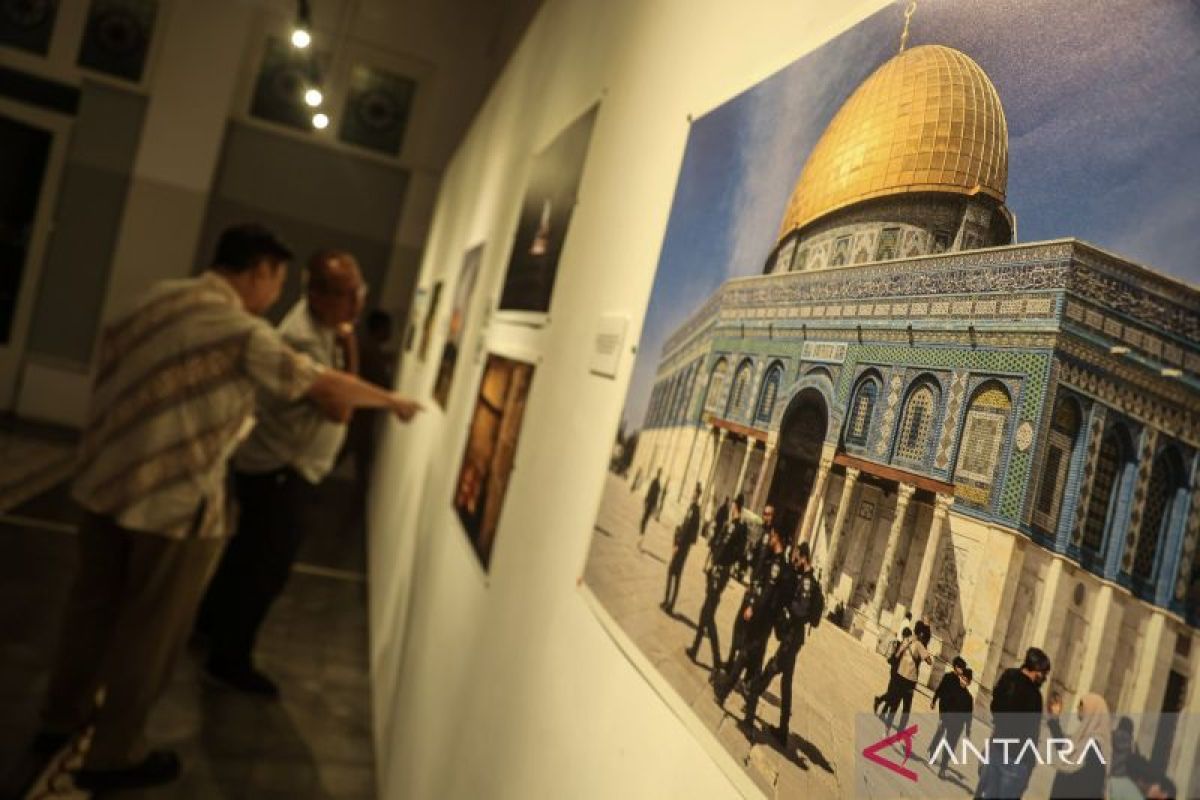 Pameran-fotografi-Ursyalim-di-Antara-Heritage-Center-220526-ryl-5A