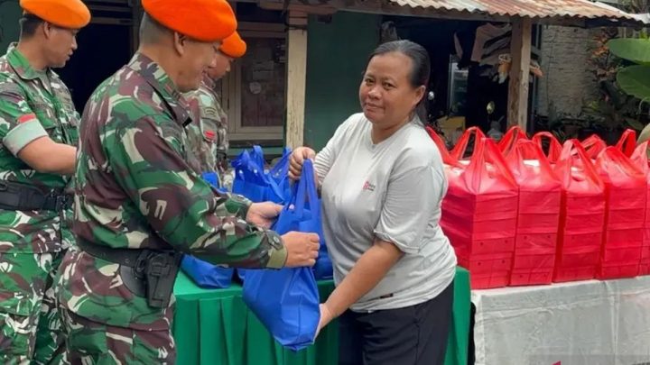 Special Plan: Korpasgat bangun kedekatan dengan rakyat lewat Jumat Berkah