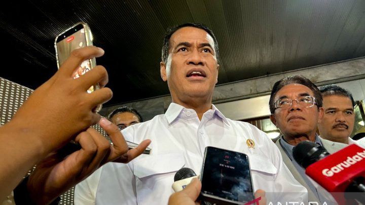 Topics Covered: Mentan pastikan kualitas stok beras baik dan layak salur