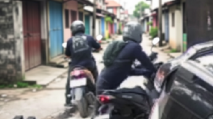 Latest Program: Dua maling motor bersenjata api todong pemilik rumah di Jaktim