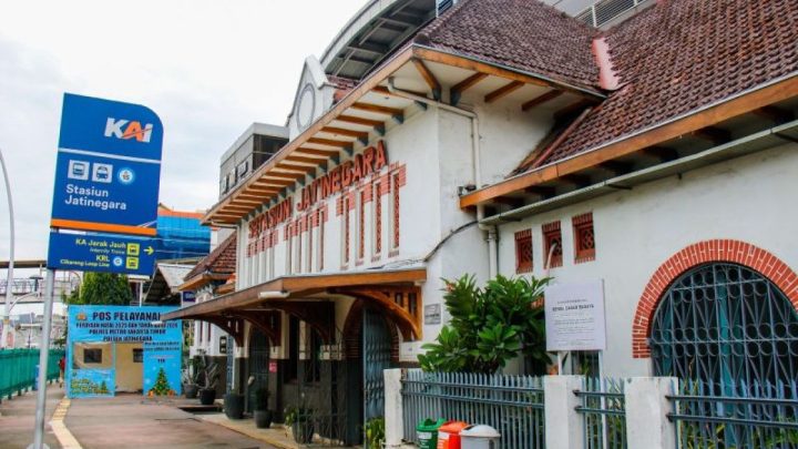 Special Plan: Ada demo, KAI Jakarta berhentikan kereta di Jatinegara
