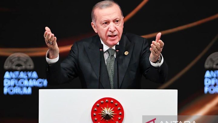 Historic Moment: Erdogan minta semua pihak tahan diri jelang AS-Iran teken kesepakatan