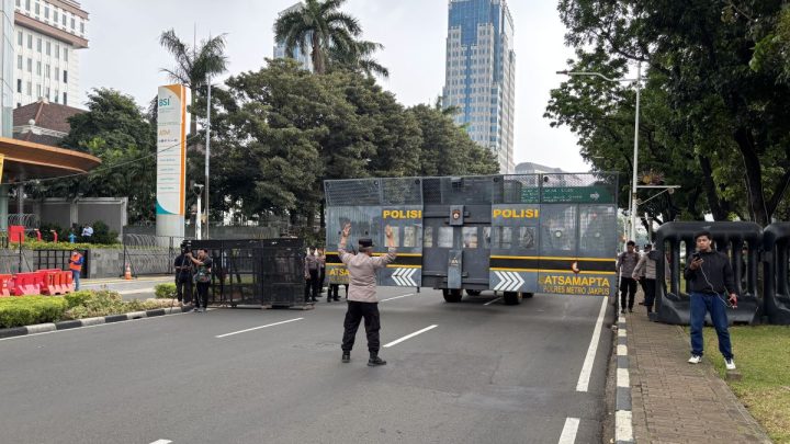 Key Strategy: Ada demo, Jalan Medan Merdeka Selatan ditutup