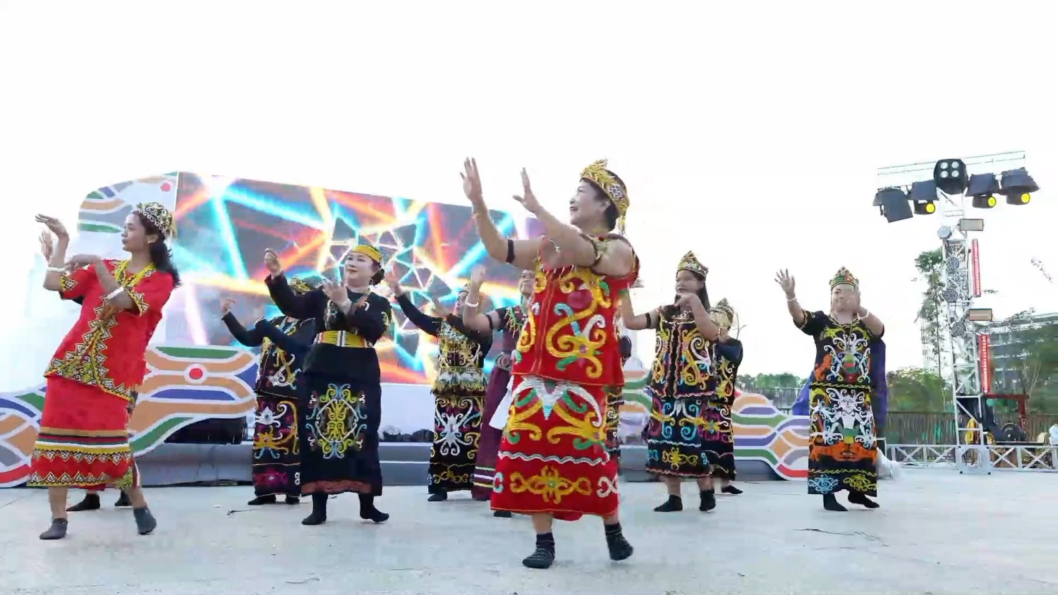KALTIM-JAGA-GELIAT-PARIWISATA-DI-TENGAH-KENAIKAN-BBM-DAN-TIKET-PESAWAT