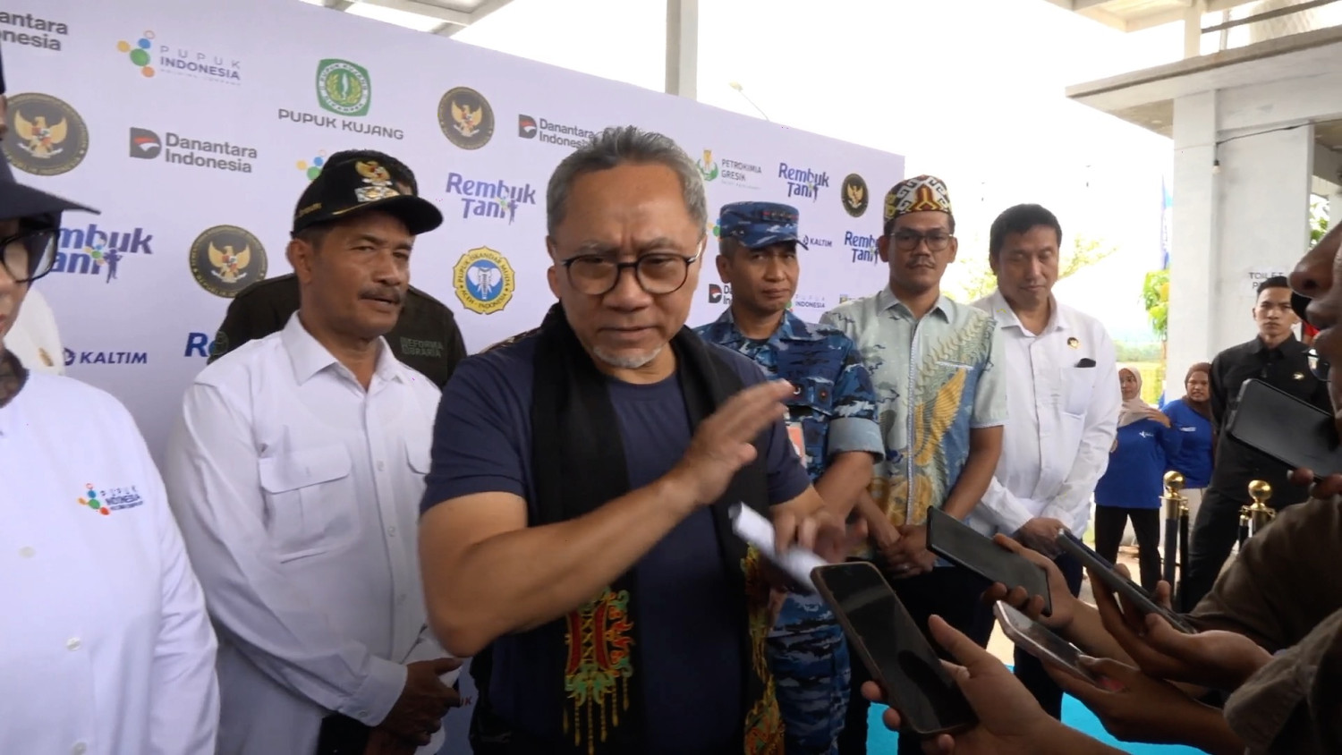 MENKO-PANGAN-SEBUT-STOK-PUPUK-SUBSIDI-NASIONAL-AMAN-HINGGA-AKHIR-TAHUN