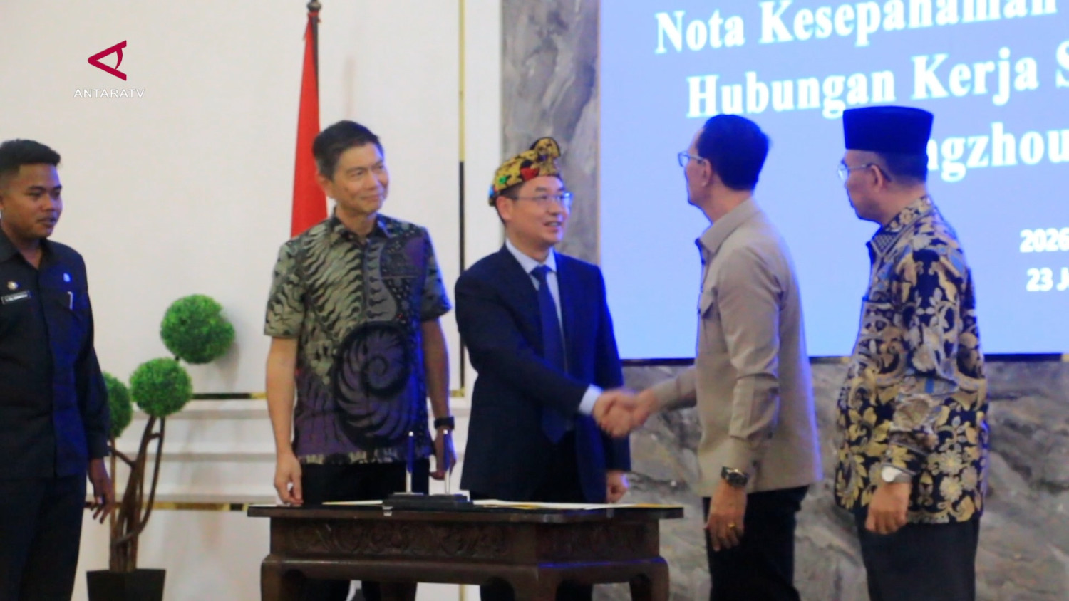 SANS_KOTA-MATARAM-DAN-KOTA-PENGZHOU-TEKEN-KERJA-SAMA-PERLUAS-PASAR-EKRAF