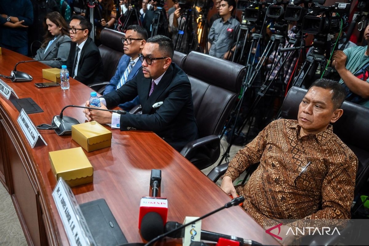 Sidang-putusan-kasus-dugaan-pelanggaran-kode-etik-anggota-DPR-051125-RIV-3