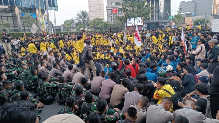 Important Visit: Kapuspen: pengerahan personel TNI guna jaga aksi demo tetap terkendali