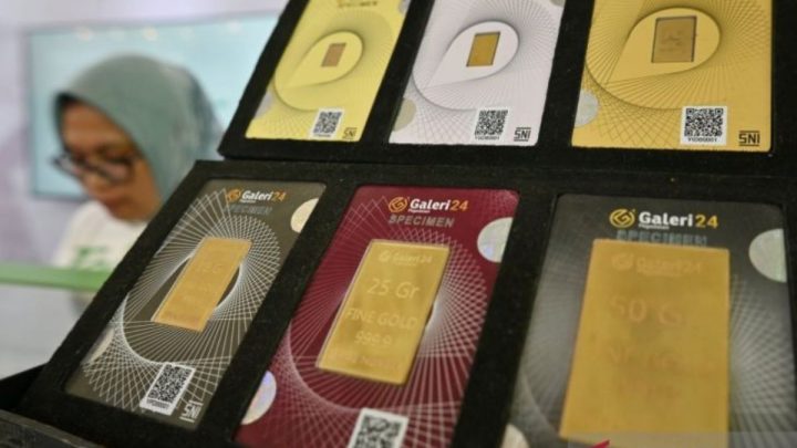 Harga emas Antam pada Sabtu turun Rp32.000 jadi Rp2,738 juta/gr