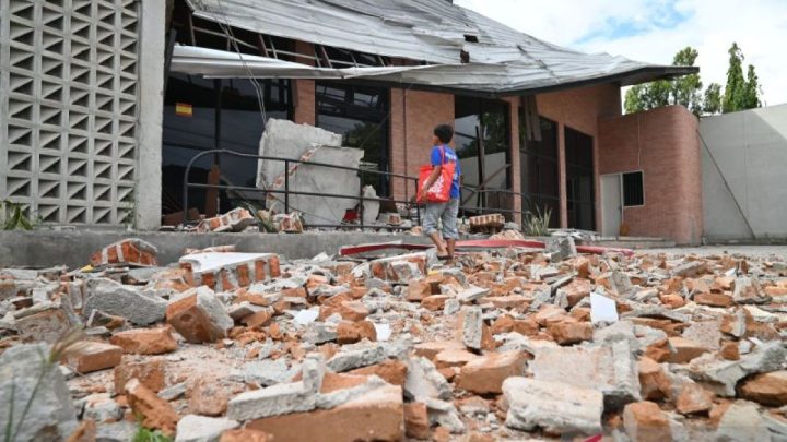 Key Issue: Kemkomdigi sebut 8 situs BTS pulih usai gempa di Palu