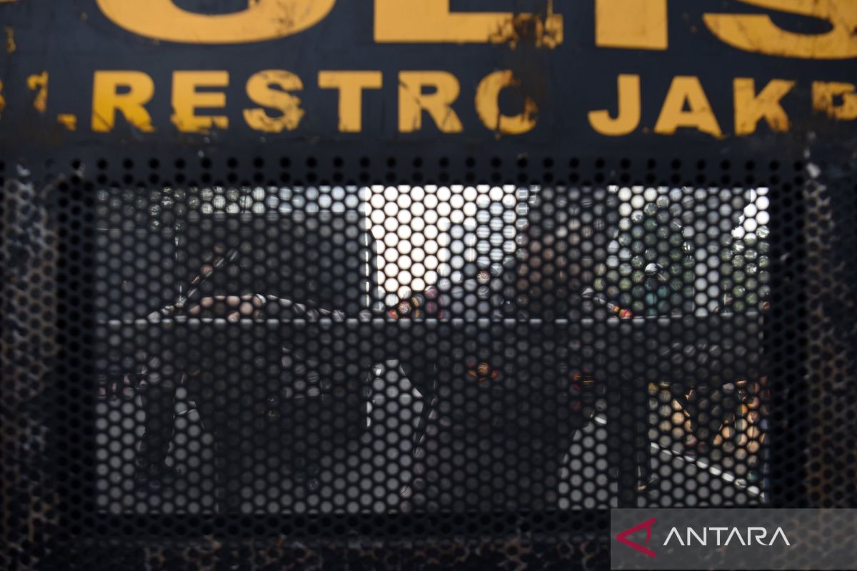 pengamanan-aksi-unjuk-rasa-mahasiswa-di-jakarta-2804531
