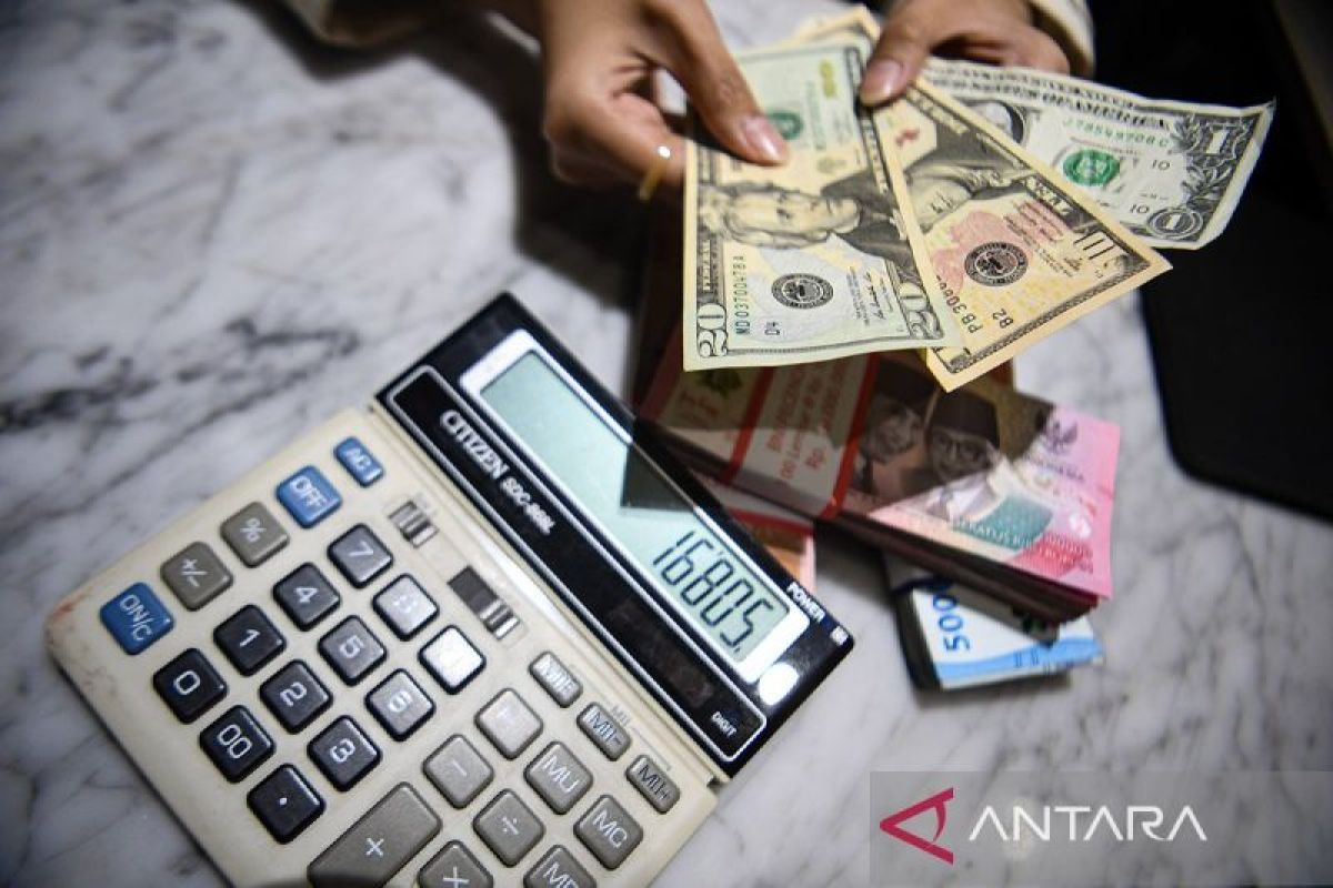 rupiah-ditutup-menguat-050-persen-2748087
