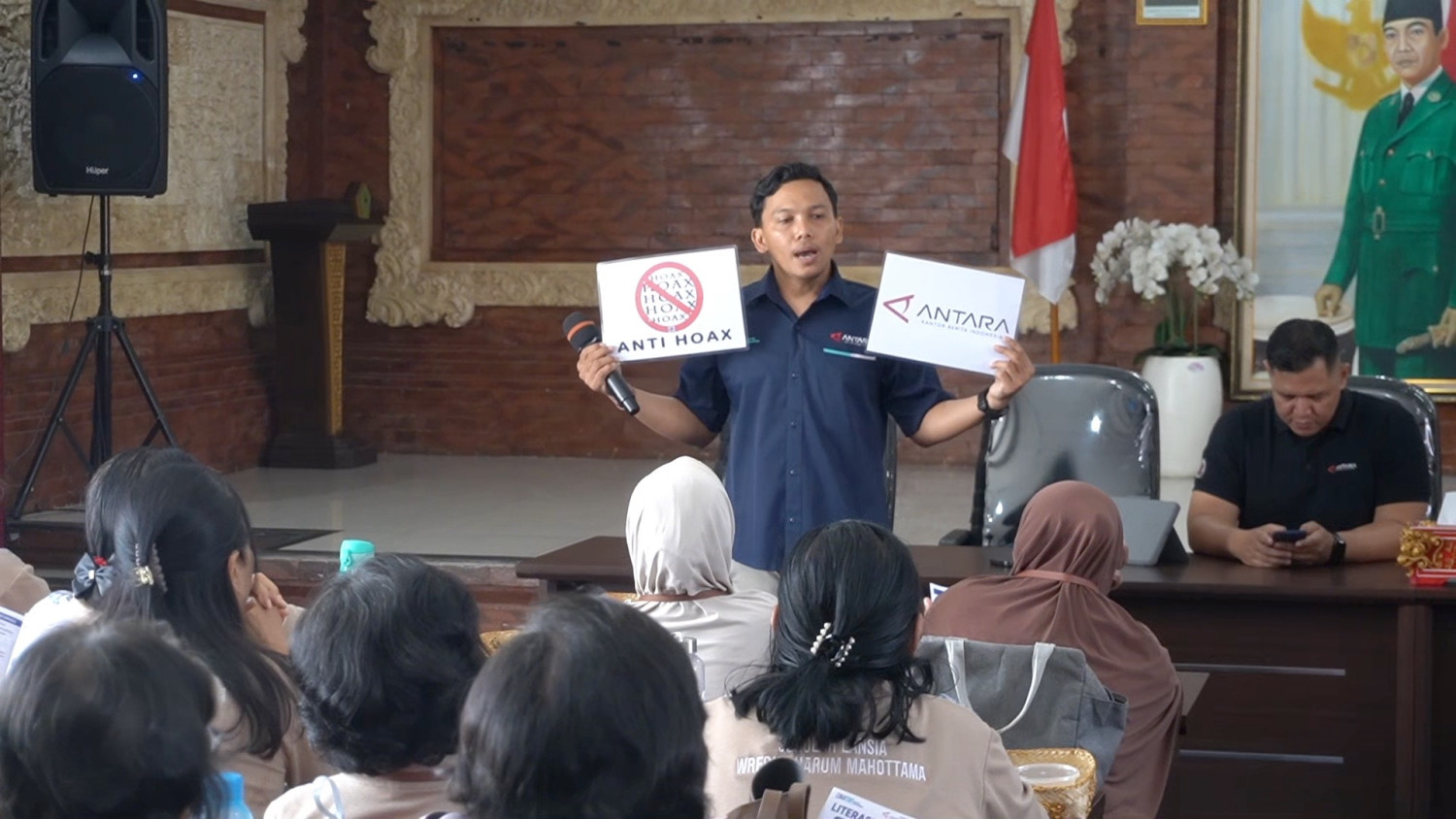 LANSIA-DIBEKALI-LITERASI-MEDIA-TANGKAL-INFORMASI-HOAKS