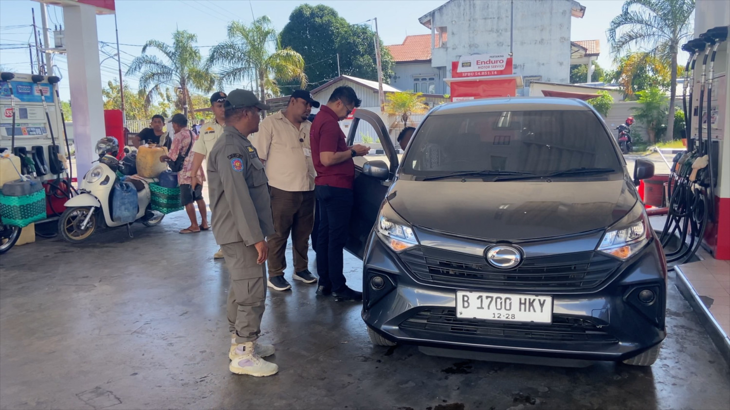 NTT-GELAR-OPERASI-AGAR-KENDARAAN-MENUNGGAK-PAJAK-TAK-BELI-BBM-SUBSIDI