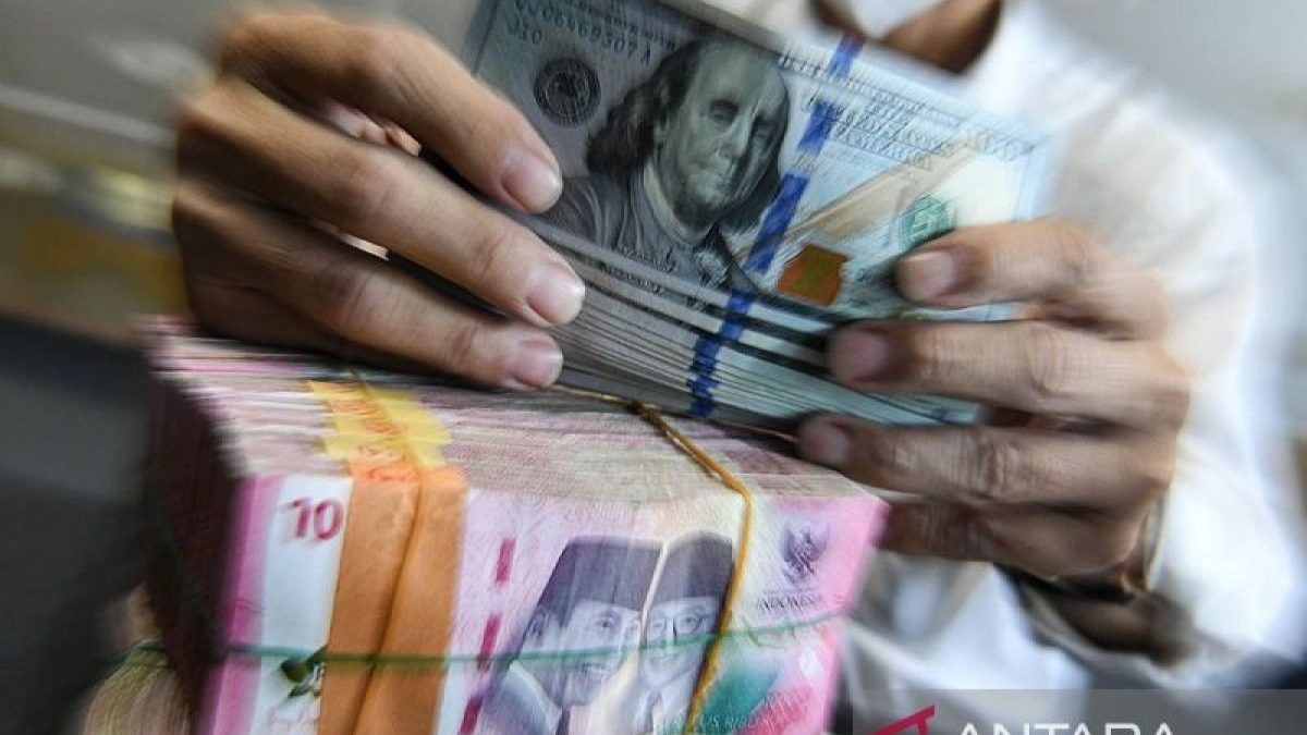 Rupiah-Menguat-150525-Adm-4