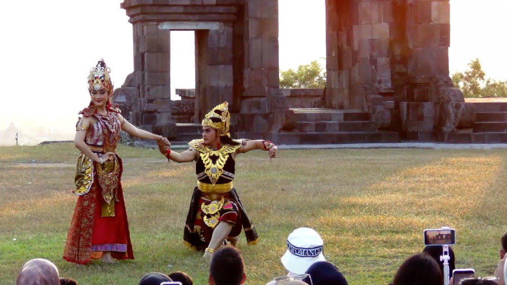 SENDRATARI-SANDYAKALA-JONGGRANG-WARNAI-SENJA-DI-KERATON-RATU-BOKO_4