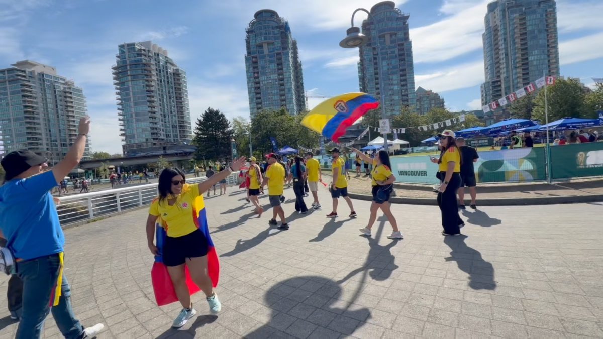 SUPORTER-MERIAHKAN-PERTANDINGAN-TERAKHIR-PIALA-DUNIA-DI-VANCOUVER