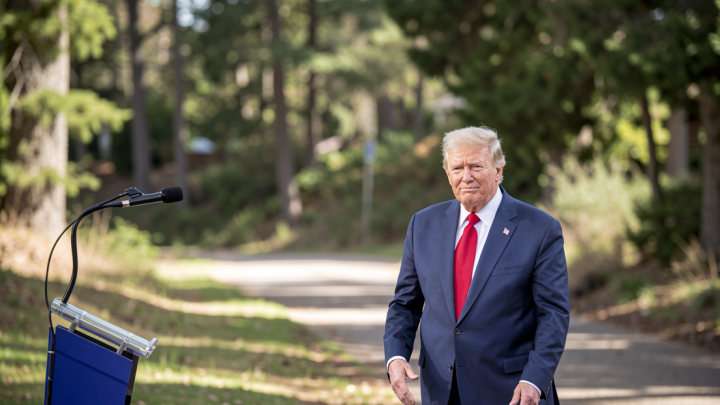 Solution For: Trump mengatakan Iran sangat ingin membuat kesepakatan
