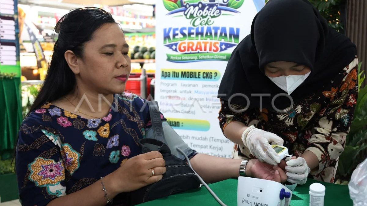 mobile-cek-kesehatan-gratis-di-pontianak-1ofcn-dom