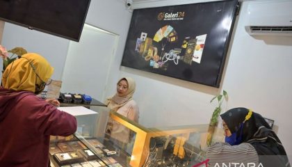 Penurunan-harga-emas-di-ntb-281024-AS-4