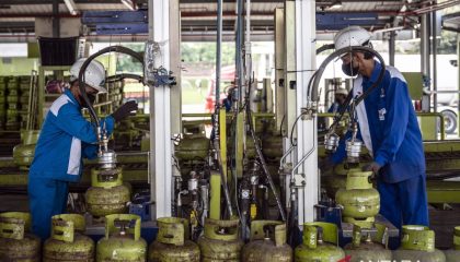 realisasi-penyaluran-gas-elpiji-tiga-kilogram-bersubsidi-2851332