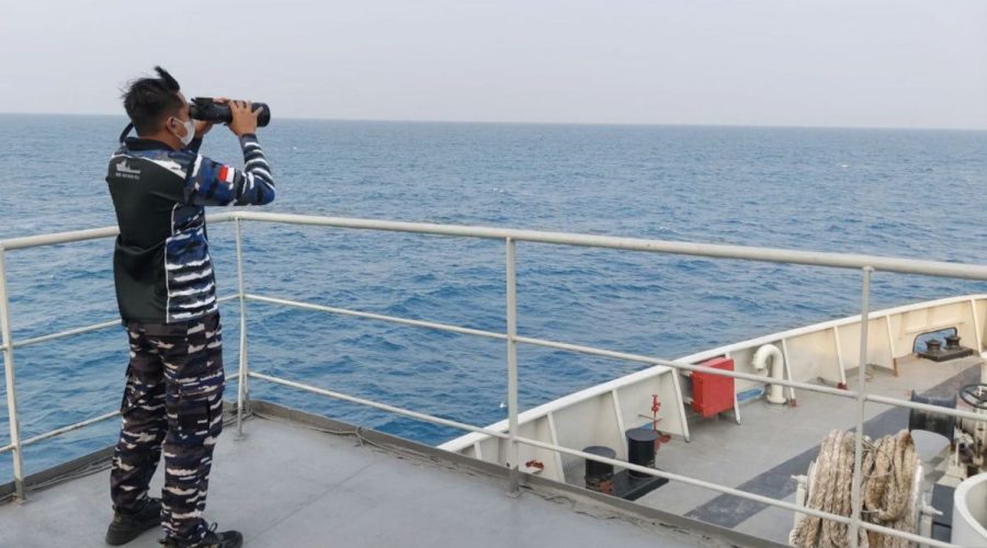 tni-al-lakukan-pencarian-kapal-hilang-kontak-di-selat-sunda-2860991