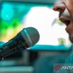 microphone-4547637_1280